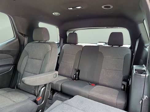 Used 2023 Chevrolet Traverse LT AWD/4WD image 13