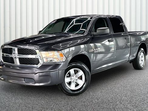 Used 2016 RAM 1500 ST w/ SXT Appearance Group AWD/4WD image 3