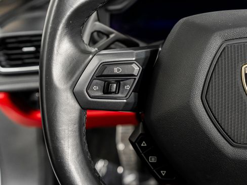 Used 2018 Lamborghini Huracan LP 580-2 image 37