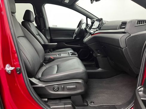 Used 2025 Honda Odyssey Sport-L image 27