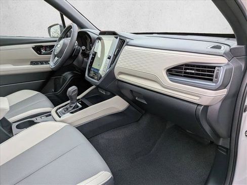 Used 2025 Subaru Forester Limited image 21