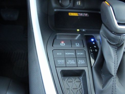 New 2025 Toyota RAV4 XLE Premium image 39