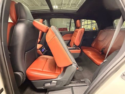 Used 2025 Lincoln Aviator Reserve w/ Luxury Package AWD/4WD image 18