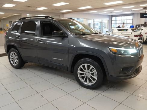 Used 2022 Jeep Cherokee Latitude Lux image 12