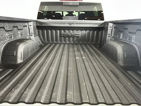 Used 2026 GMC Sierra 1500 SLT w/ SLT Premium Plus Package AWD/4WD image 29