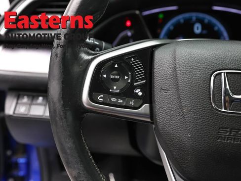 Used 2017 Honda Civic Touring image 15