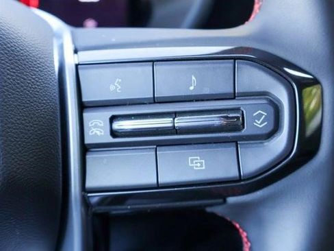 Certified 2025 Chevrolet Colorado W/T w/ WT Custom Package image 13