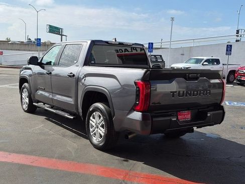 Used 2024 Toyota Tundra SR5 AWD/4WD image 11