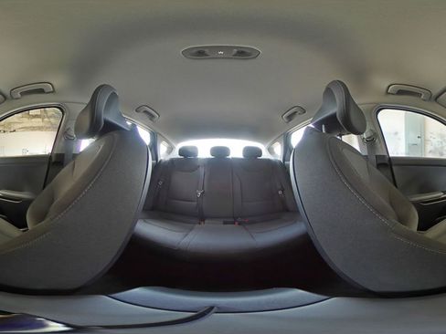 Used 2025 Kia K4 LXS image 41