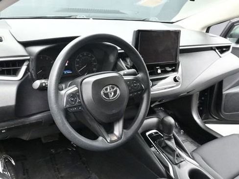 Used 2024 Toyota Corolla LE FWD image 19