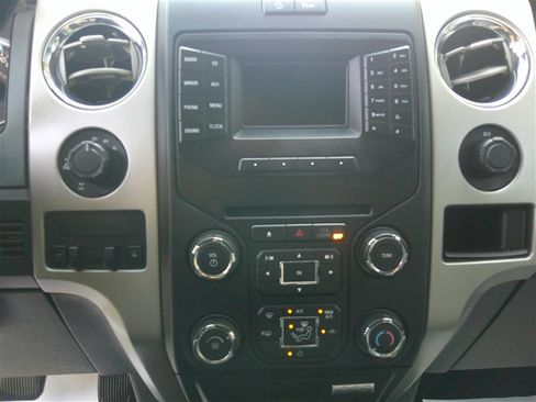 Used 2014 Ford F150 XLT w/ Equipment Group 302A Luxury AWD/4WD image 13