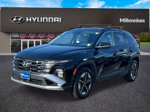 Certified 2025 Hyundai Tucson SEL image 2