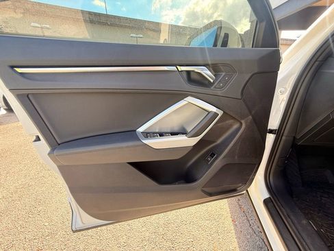 Used 2019 Audi Q3 2.0T Premium image 26