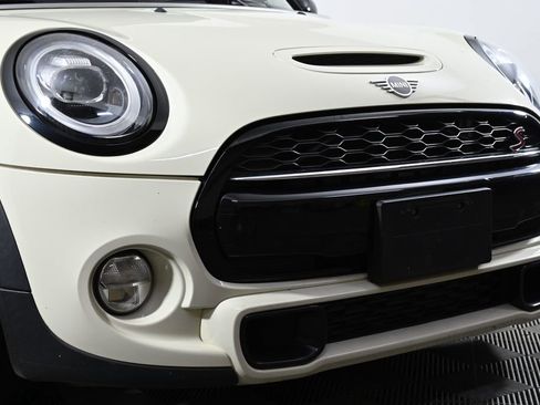 Used 2019 MINI Cooper S w/ Premium Package image 5