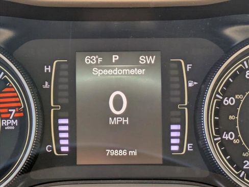 Used 2018 Jeep Cherokee Latitude image 14