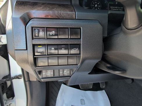 Certified 2025 Toyota Tacoma Limited AWD/4WD image 19