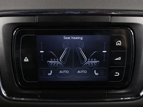 Used 2020 Bentley Bentayga Plug-In Hybrid AWD/4WD image 46