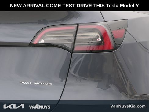 Used 2023 Tesla Model Y Long Range image 4