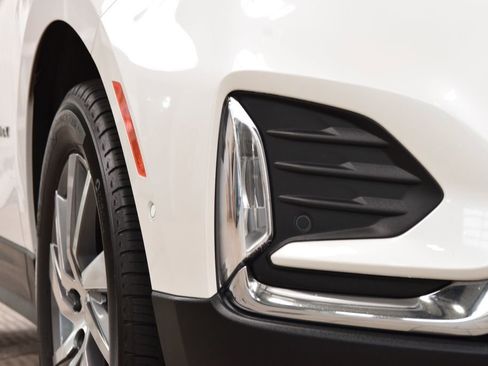Certified 2024 Chevrolet Equinox Premier AWD/4WD image 11