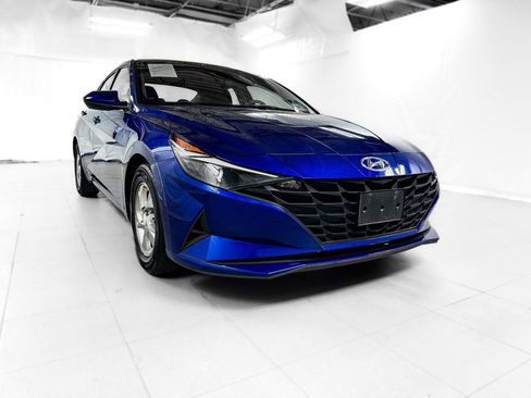 Used 2021 Hyundai Elantra SE image 8