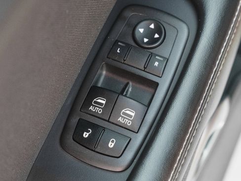 Used 2022 Dodge Challenger R/T w/ Blacktop Package image 21