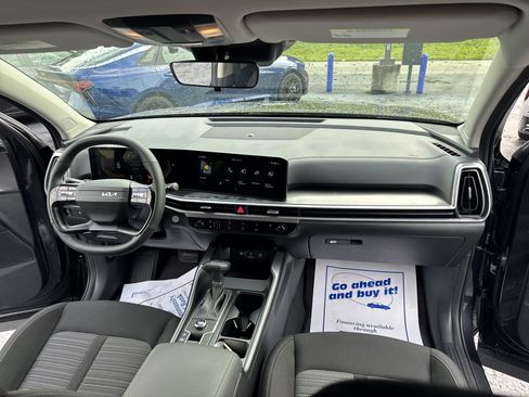 New 2026 Kia Sorento LX FWD image 22