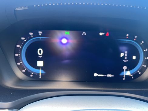 Used 2024 Volvo S60 B5 Ultimate w/ Climate Package image 13