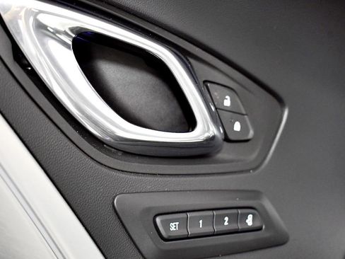 Used 2017 Chevrolet Camaro SS w/ LPO, Ground Effects Package image 19