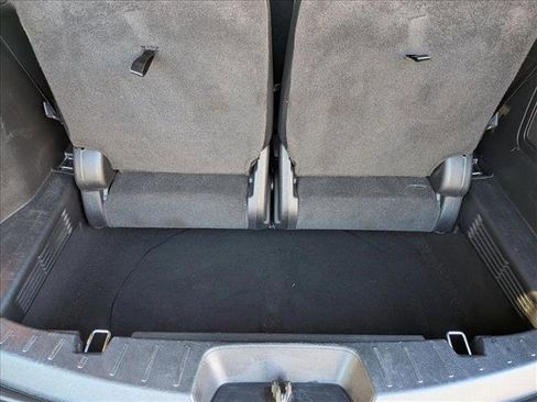 Used 2017 Ford Explorer Platinum image 6