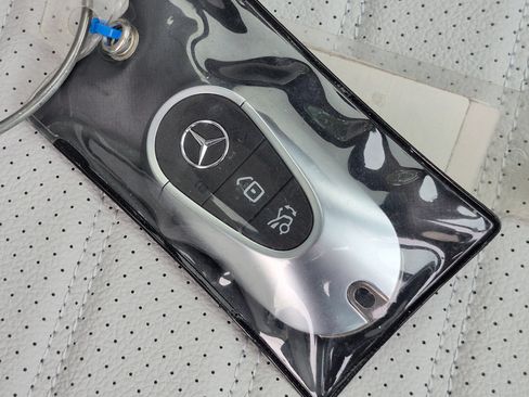 New 2027 Mercedes-Benz GLC 300 4MATIC image 36