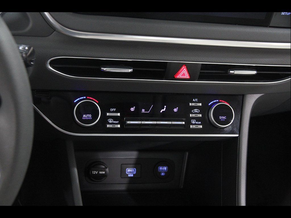 Certified 2023 Hyundai Sonata SEL FWD image 14