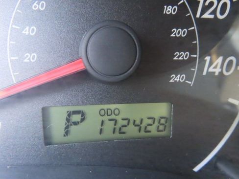 Used 2013 Toyota Corolla L FWD image 23