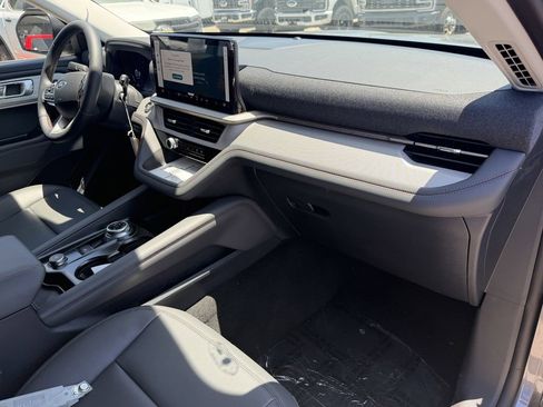New 2026 Ford Explorer Active w/ Active Comfort Package RWD image 7