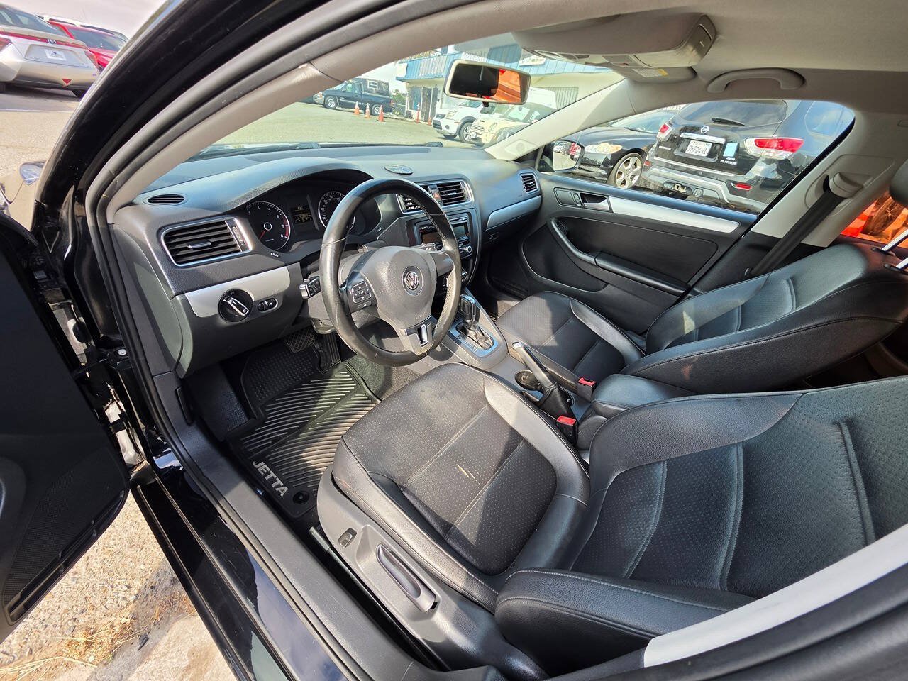 Used 2014 Volkswagen Jetta SE FWD image 19