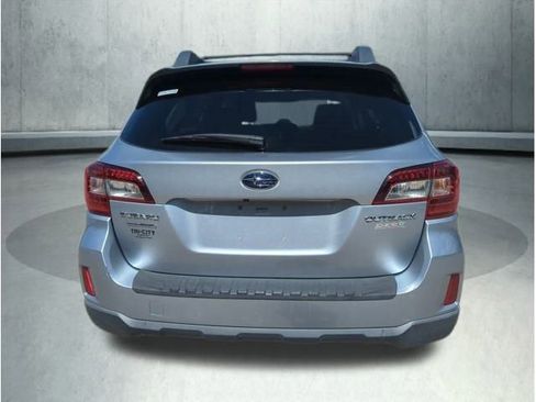 Used 2015 Subaru Outback 2.5i Premium image 5