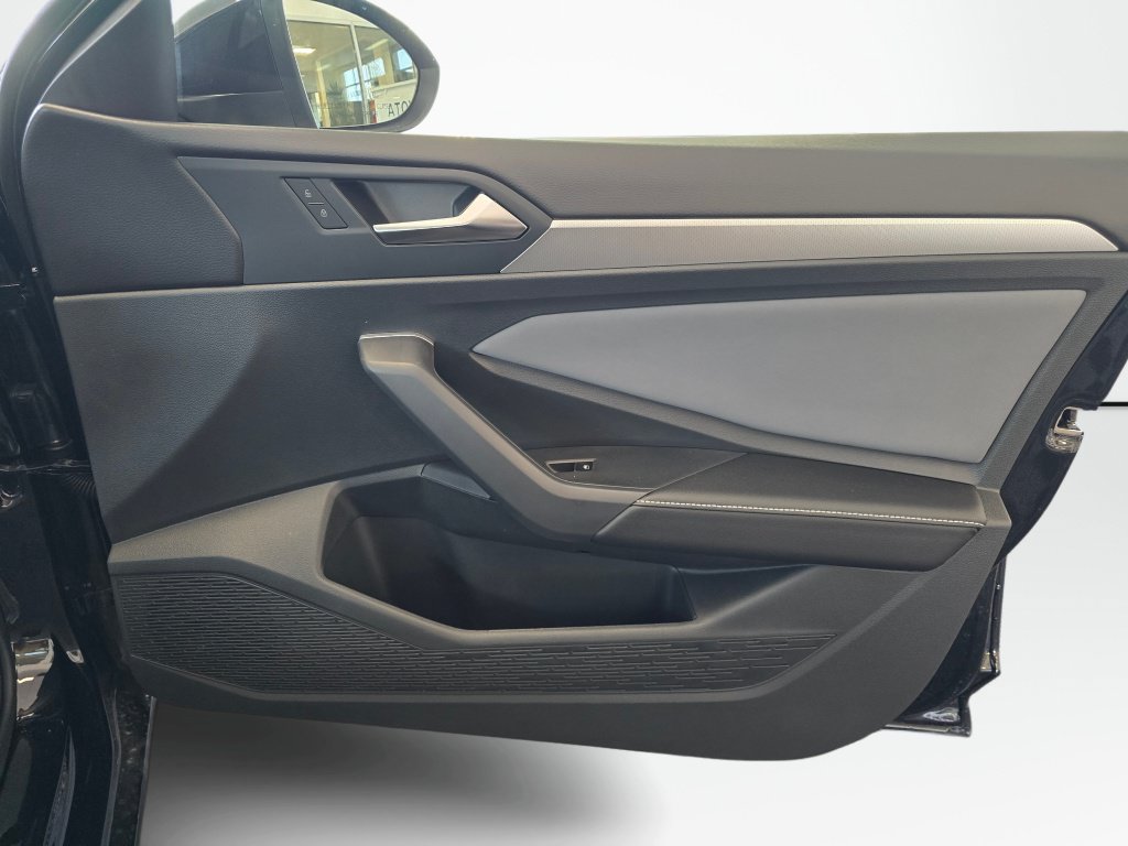 New 2026 Volkswagen Jetta SE FWD image 42