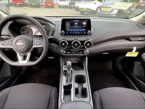 Used 2025 Nissan Sentra SV w/ All-Weather Package image 5