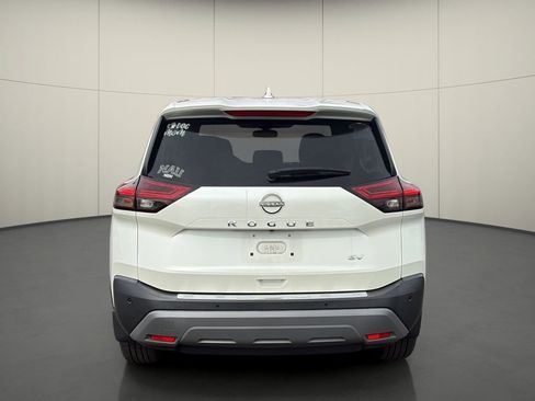 Used 2022 Nissan Rogue SV FWD image 6