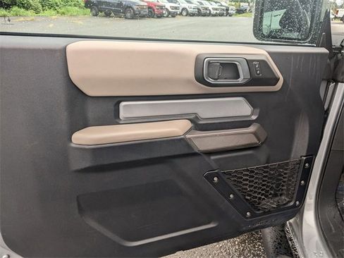 Used 2022 Ford Bronco Wildtrak image 12