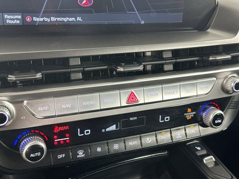 Used 2025 Kia Telluride S FWD image 24