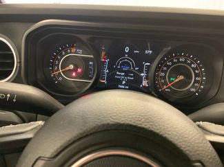 Used 2025 Jeep Gladiator Sport AWD/4WD video 2