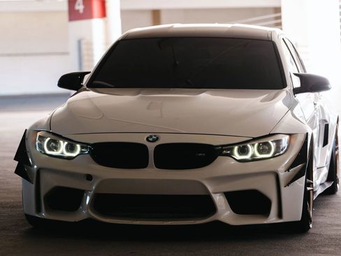 Used 2018 BMW M3 Sedan w/ Competition Package image 8