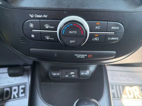 Used 2019 Kia Soul + FWD image 24