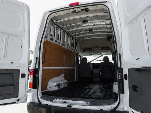 Used 2019 Nissan NV 2500 SV RWD image 46