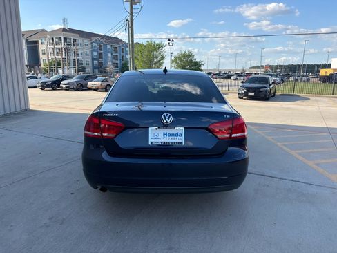 Used 2014 Volkswagen Passat 1.8T Wolfsburg Edition image 7