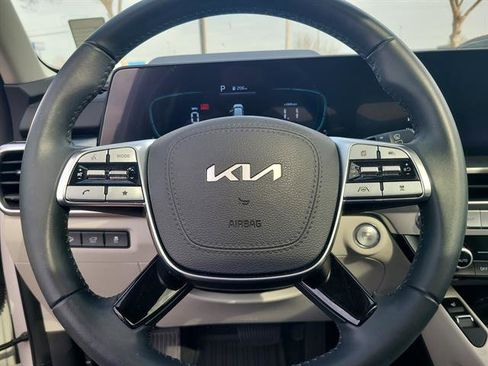 Used 2025 Kia Telluride S image 44