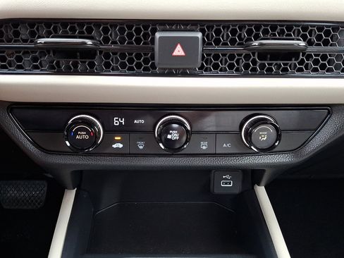 Certified 2024 Honda HR-V LX image 15