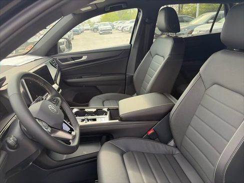 New 2026 Volkswagen Atlas Cross Sport SEL AWD/4WD image 7