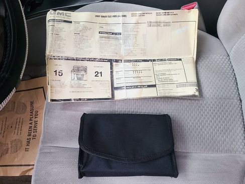 Used 2007 GMC Envoy SLE image 40