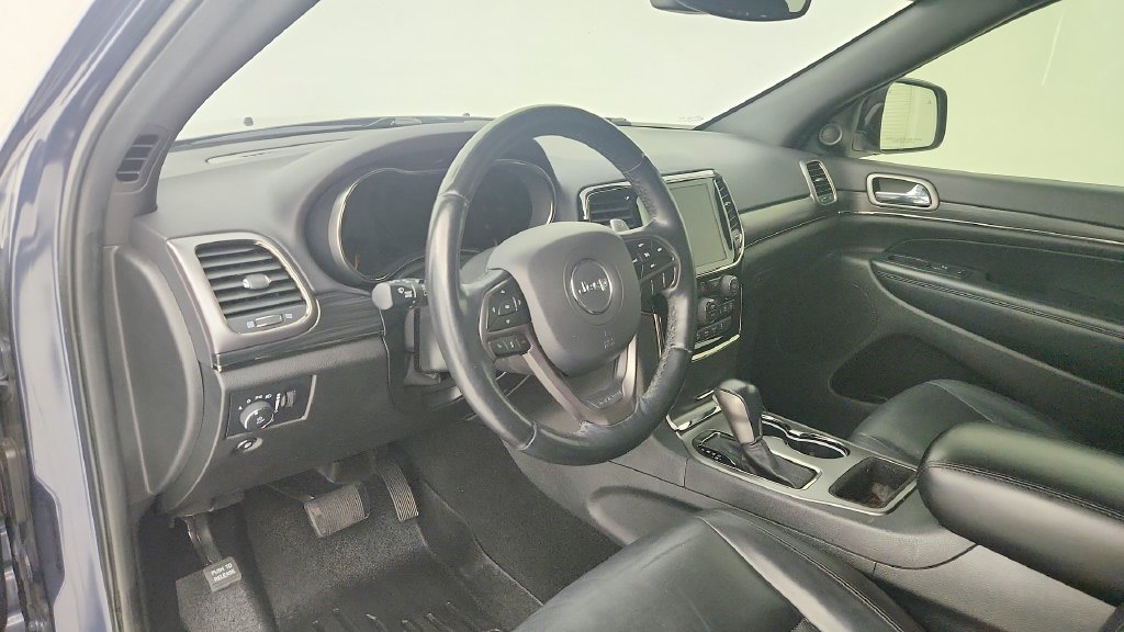 Used 2020 Jeep Grand Cherokee Limited X RWD image 13